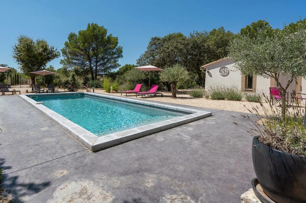 Mas La Cheneraie Lourmarin - Au Calme, A 10 Mn Du Centre Ville A Pied Guest house